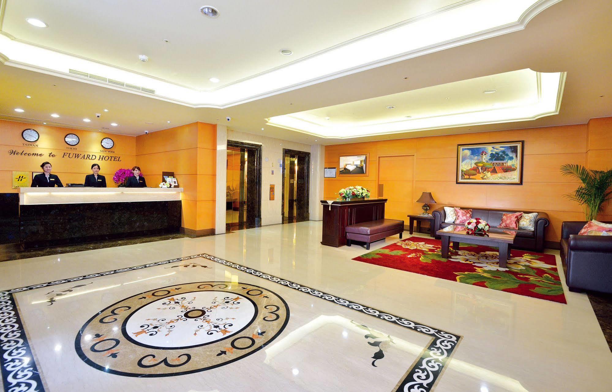 Fuward Hotel Тайнань Екстер'єр фото